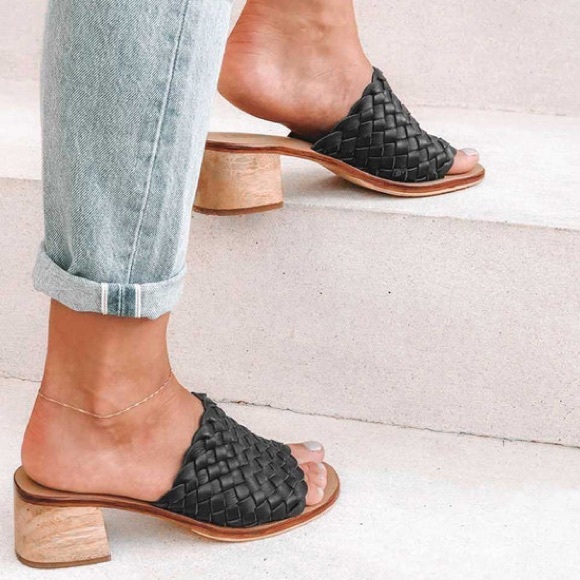 Liberté Santorini Black Woven Leather Mule Sandals - Size 6 - Picture 2 of 10